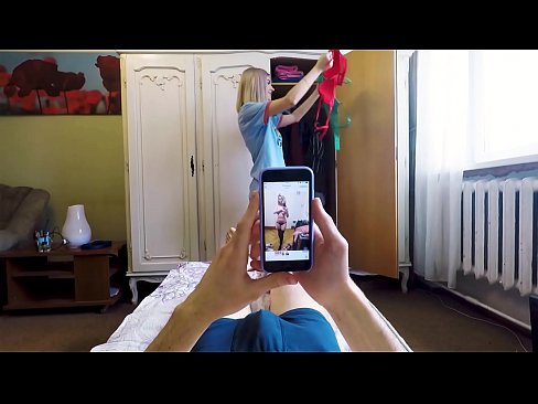 ❤️ Stepsister għamel lil ħuha jiġbor eżatt qabel ma daħlet id-dar ❤️❌ Porn iebes lilna
