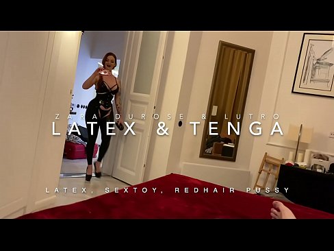❤️ Stepsister Redheaded fil-kostum tal-latex fucked minn stepbrother ❤️❌ Porn iebes lilna