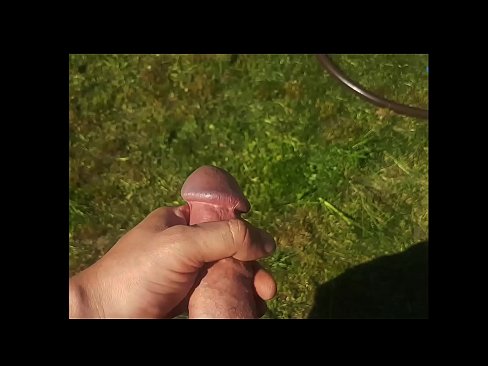❤️ Hottie sħun gets pussy roża tagħha fucked u cums bi squirt fi ġnien tas-sajf ❤️❌ Porn iebes lilna