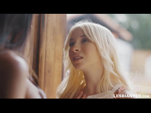 ❤️ It-tifla tiġi d-dar ftit xhur wara u tispiċċa tiekol il-pussy tal-stema taghha ❤️❌ Porn iebes lilna